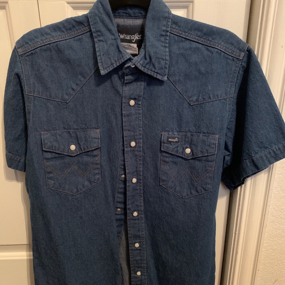 Men’s Wrangler Denim Button Up Shirt